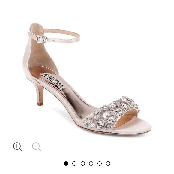 Badgley Mischka Open Toe Sandal Worn Once - Picture 1 of 3